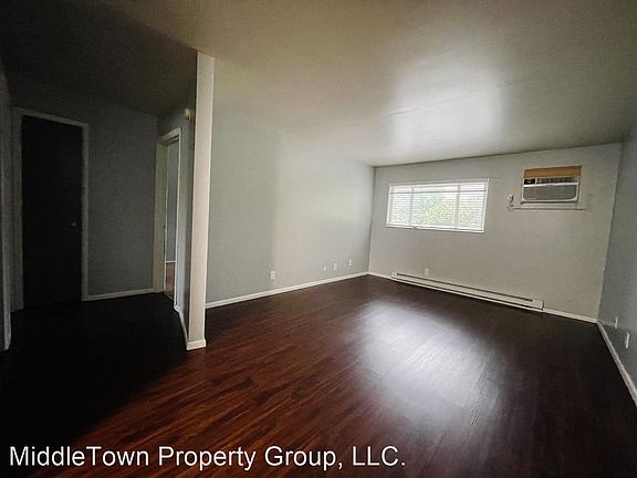 4th image of 1142 Evans Ave APT 6