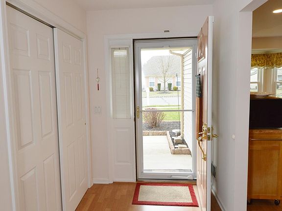 2nd image of 2774 Lenox St