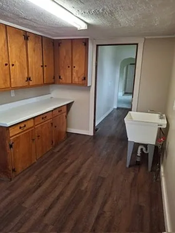 252-254 E Church St #3 — Photo 2