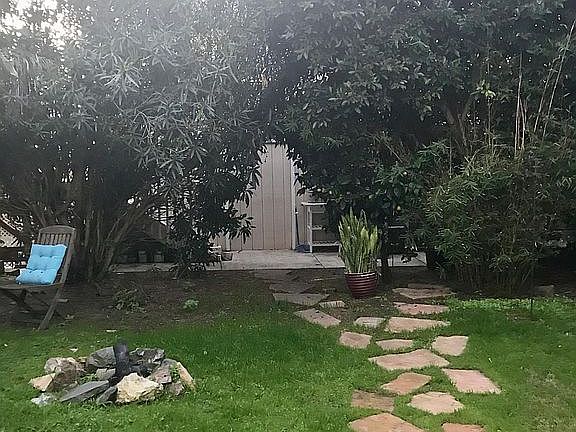 5th image of 1094 Devonshire Dr #B