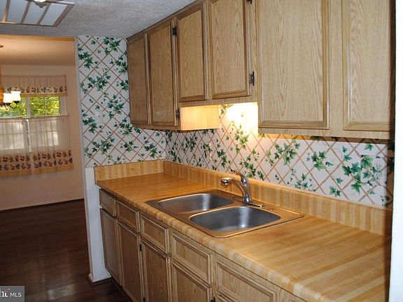 4th image of 3459 Belfry Ln