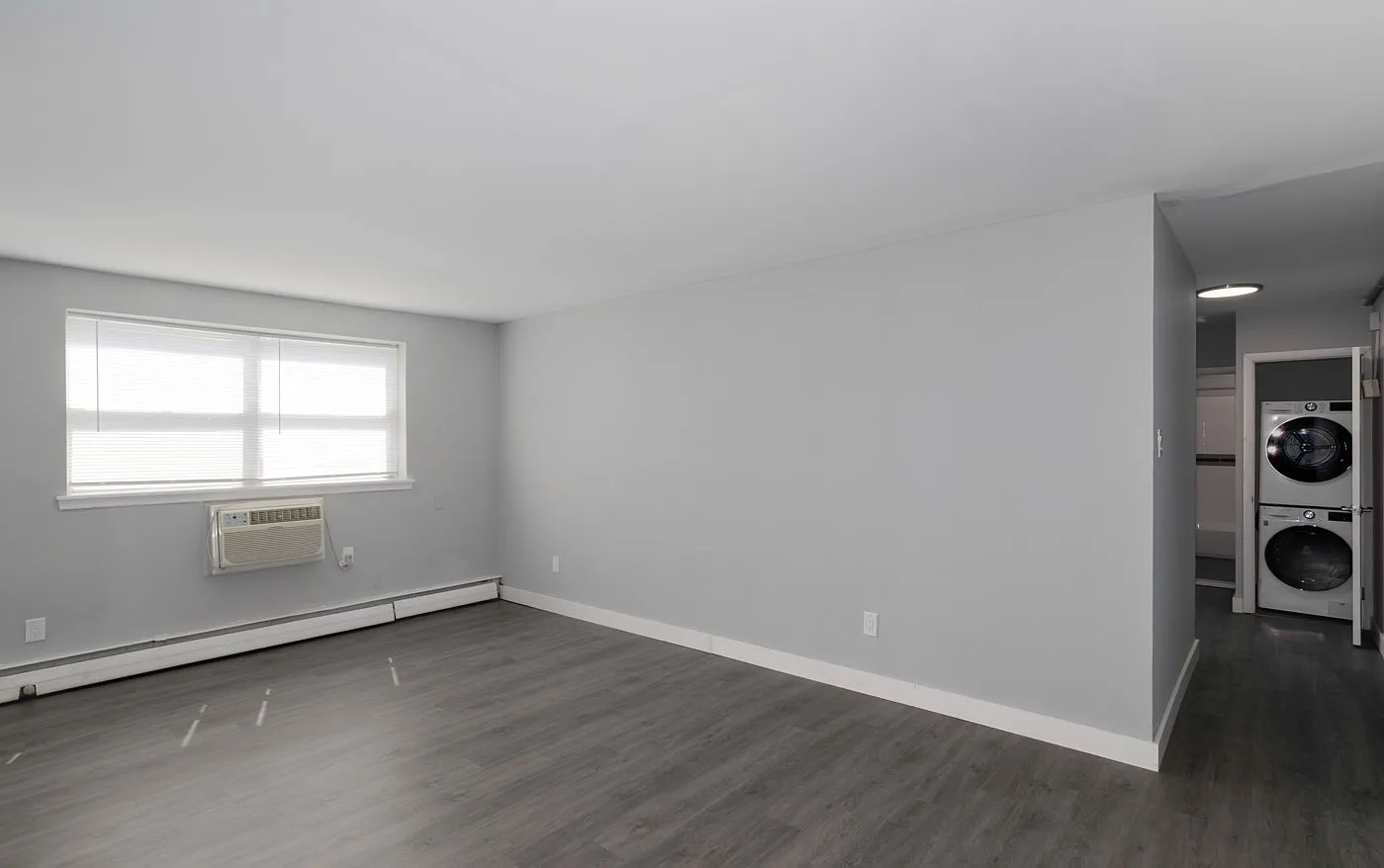 Ashley Court Apartments — Photo 4