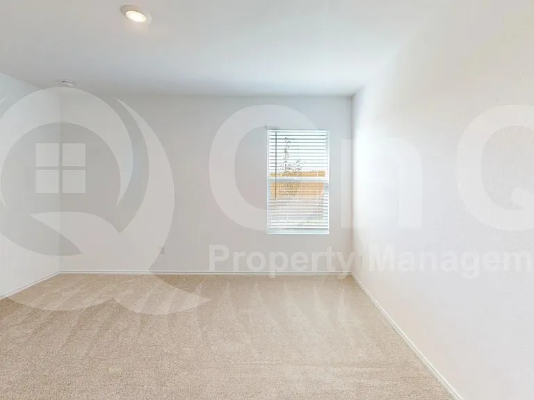9757 Platteview Rd — Photo 10