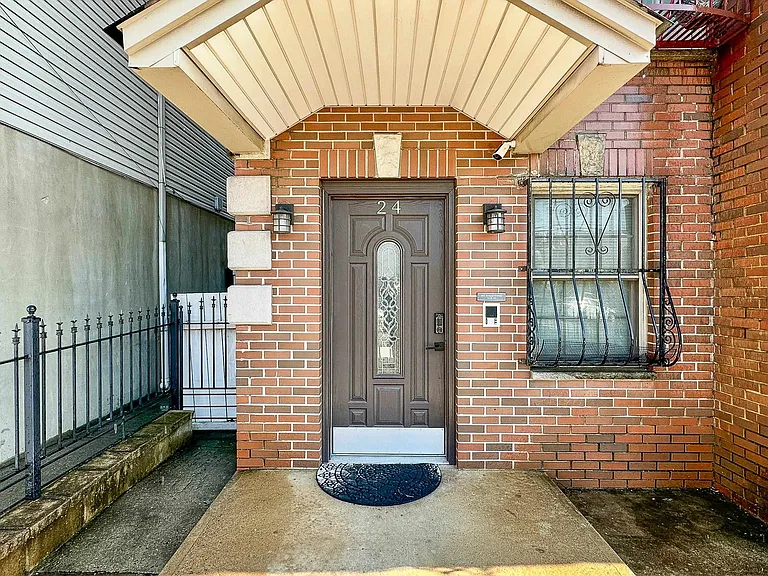 24 Emerson Ave #2 — Photo 19