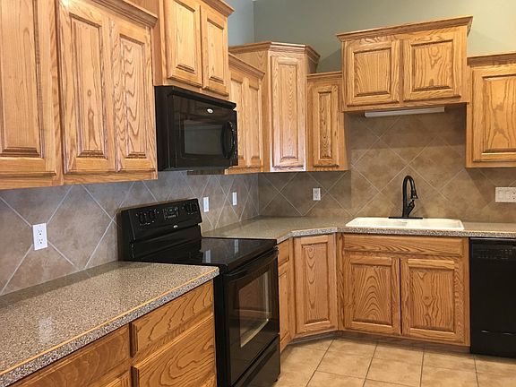 3rd image of 2717 Northglen Dr