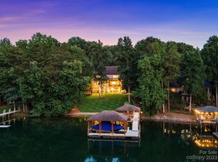 127 Cades Cove Ln, Mooresville, NC 28117
