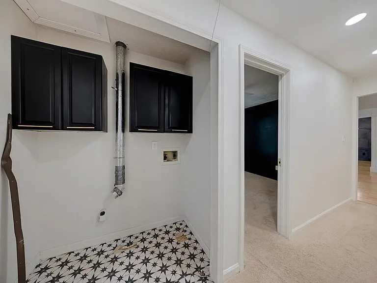 102 Vanessa Dr SE — Photo 27