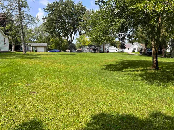 S Oakland Ave #25, Oconto Falls, WI 54154