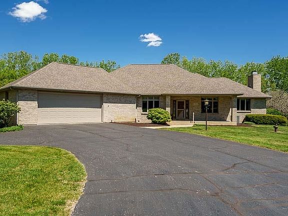 4th image of 1463 Sunmeadow Ln
