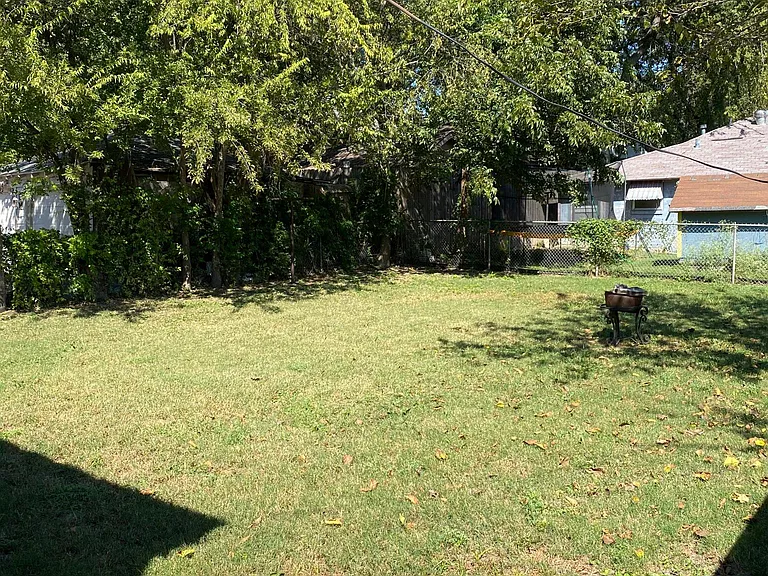 5110 Denton Dr — Photo 25