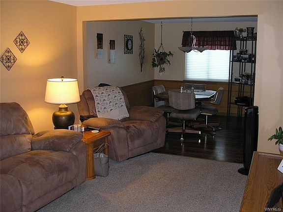 4th image of 280 Miller St #C