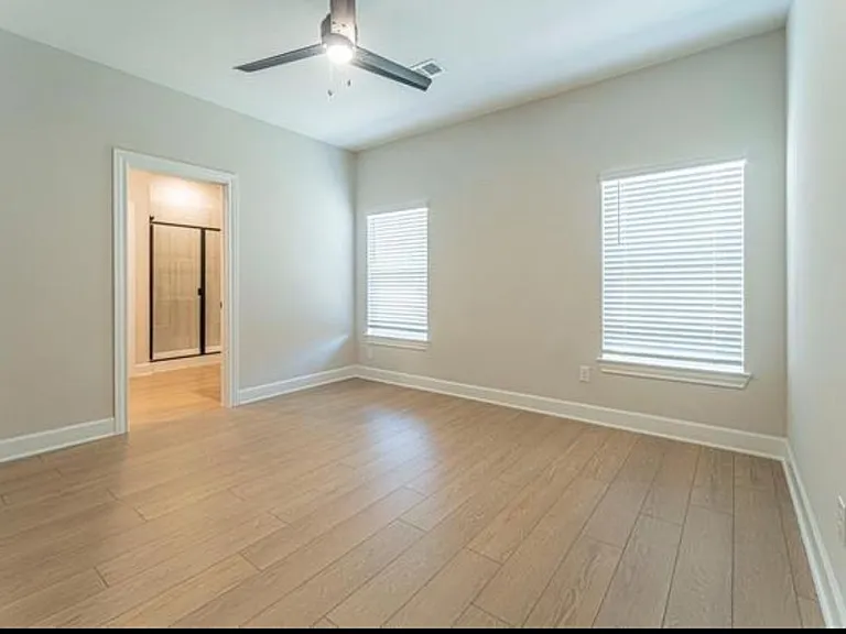 1204 Witherspoon Ln — Photo 12