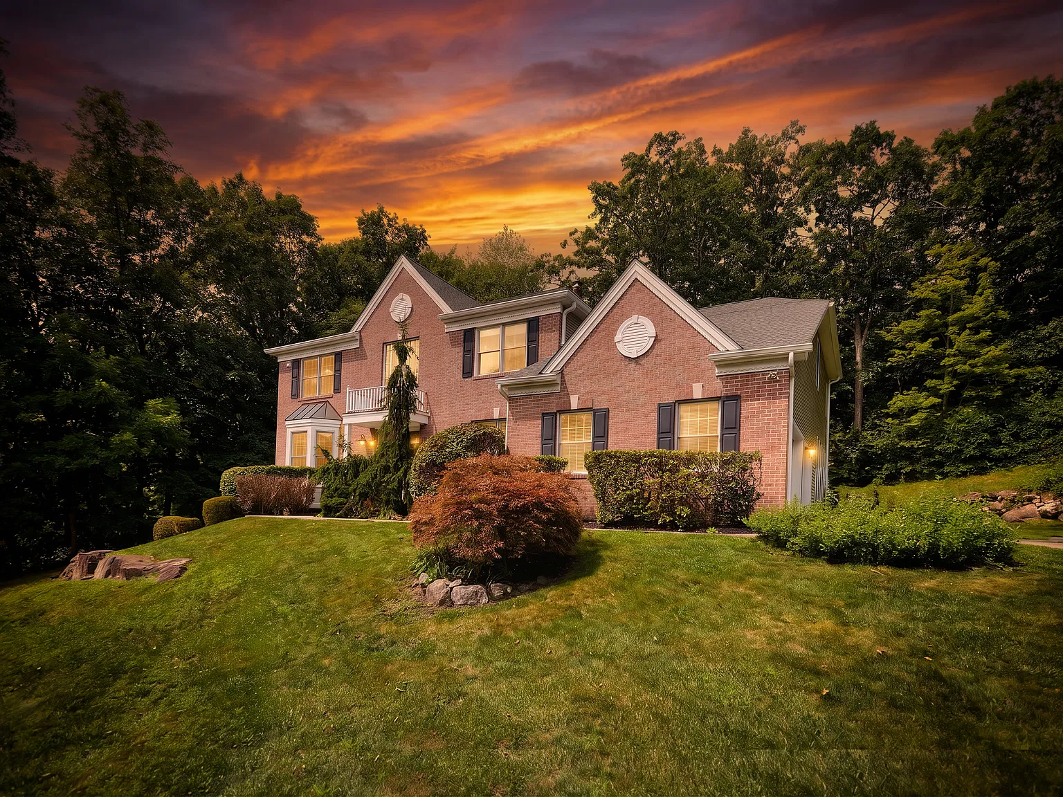 4 bed, 3327 sqft, $4,990 — Photo 3