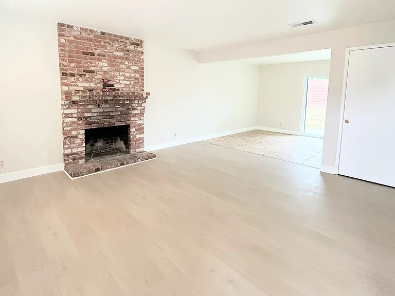1603 Swarthout Ct — Photo 3