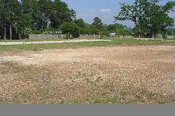 1st image of 614 NE Stallings Dr