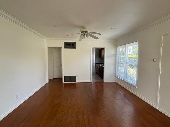 4th image of 13802 Burbank Blvd #13802