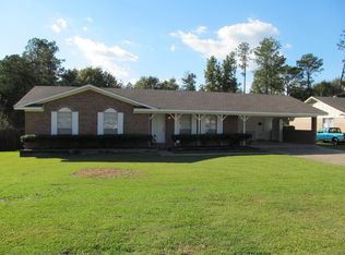 14 Lakewood Dr, Hattiesburg, MS 39402