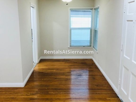 3rd image of 331 E Elmwood Ave