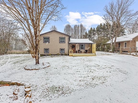 2nd image of 2921 Wilkinson Pike
