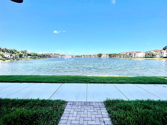 4th image of 2833 SW 119th Way #2833