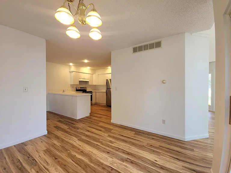 3666 N Center Rd — Photo 4