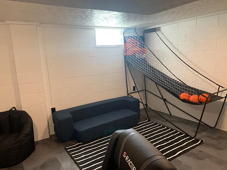 Unit Photo