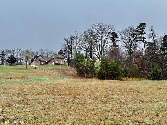 2nd image of 6708 Worthington Ln