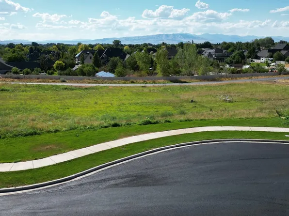 647 N Vineyard Way, Mapleton, UT 84664