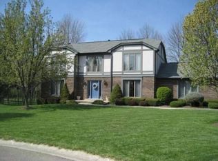6440 Leopard Ln, West Chester, OH 45069