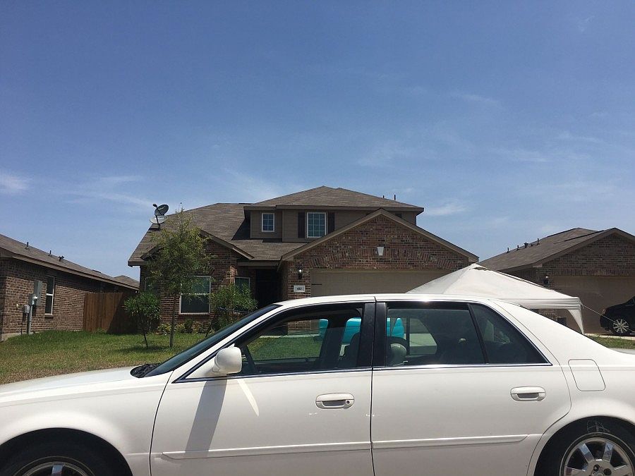 1st image of 410 Hawks View Dr