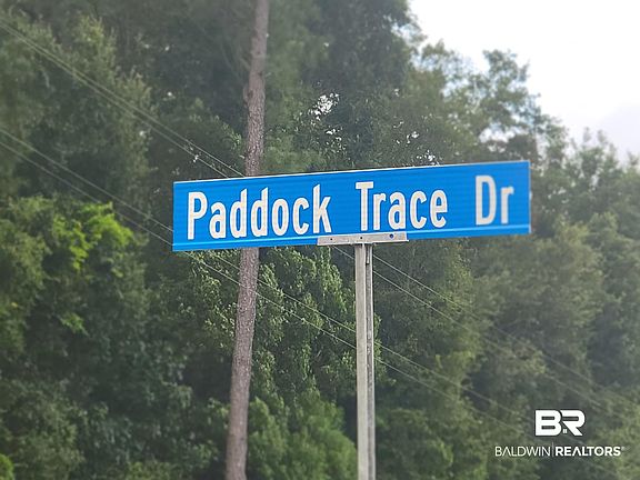 4th image of 6 Horses N Hounds Rd