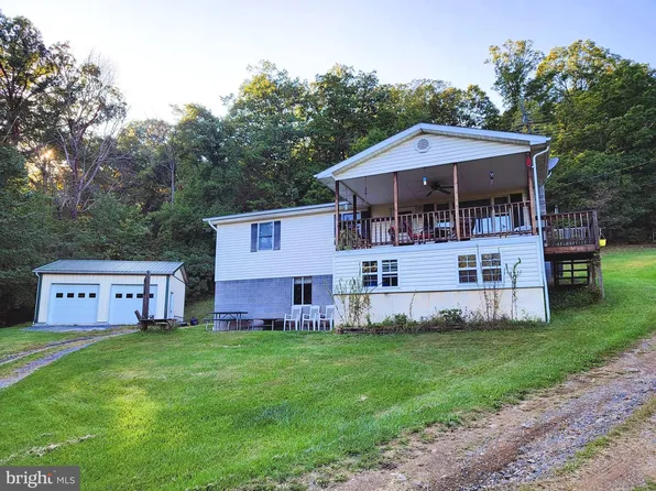 6692 Paw Rd, Paw Paw, WV 25434