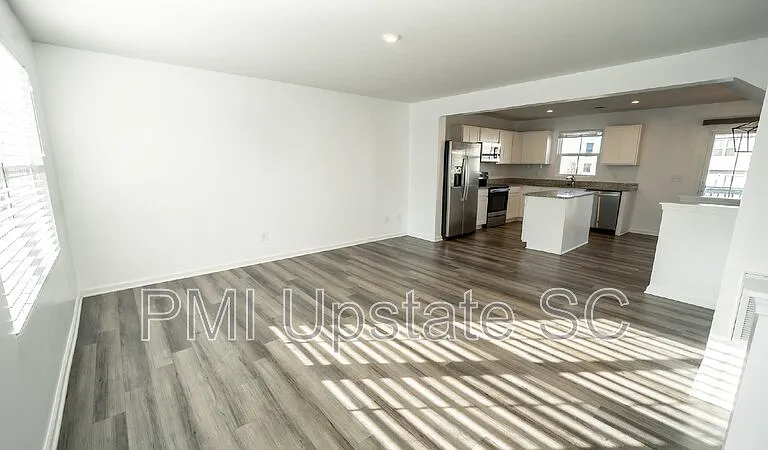 226 Coldwater Creek Ct — Photo 9