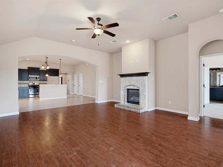 6033 Roma St — Photo 10