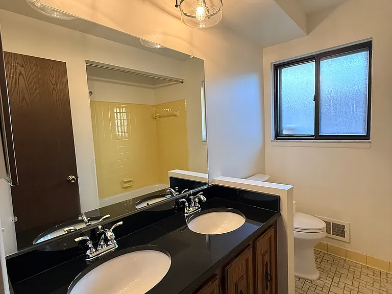 38352 Coronation Dr — Photo 18