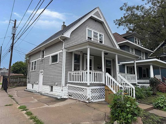 2nd image of 509 15th St SE