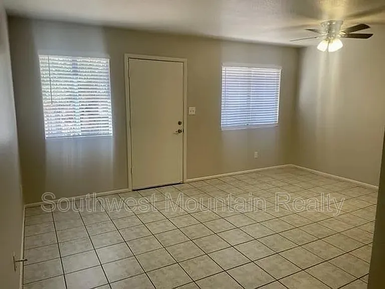 133 E Ingram St #5 — Photo 7