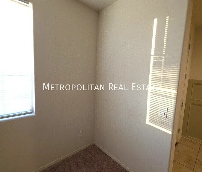 16416 W Cottontail Ln — Photo 10