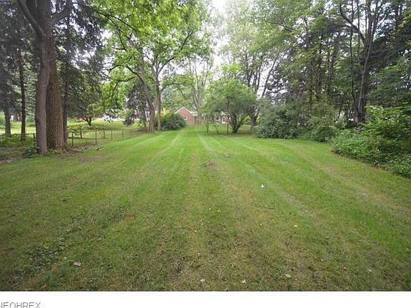 5th image of 282 Kent Dr