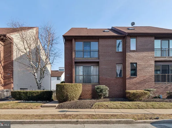 9537 James St #8A, Philadelphia, PA 19114