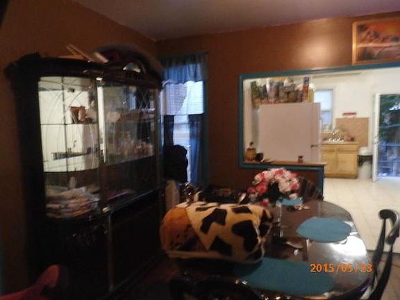 3rd image of 3828 N Franklin St