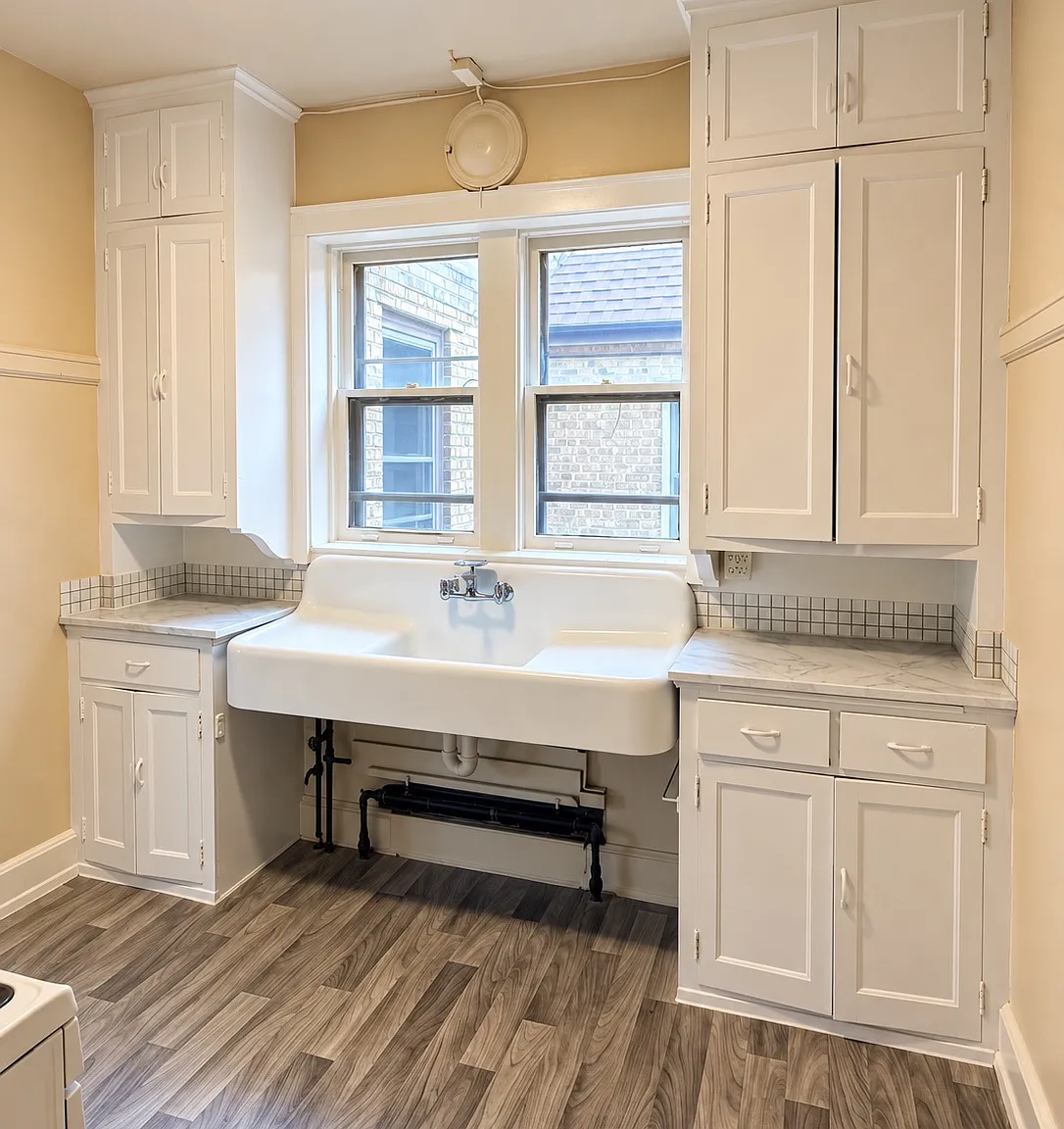 2 bed, $1,150 — Photo 2