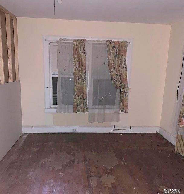 1st image of 222 Bennett Ave