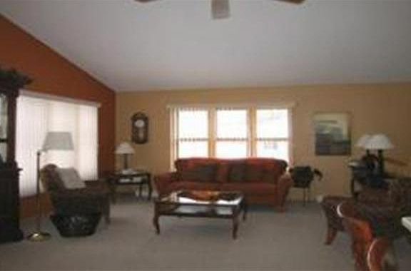 4th image of 121 Waterford Court