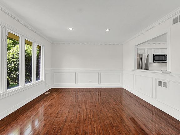 4th image of 3252 87th St