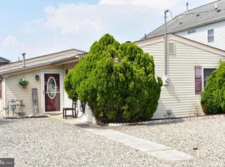 113 E Boat Dr, Tuckerton, NJ 08087