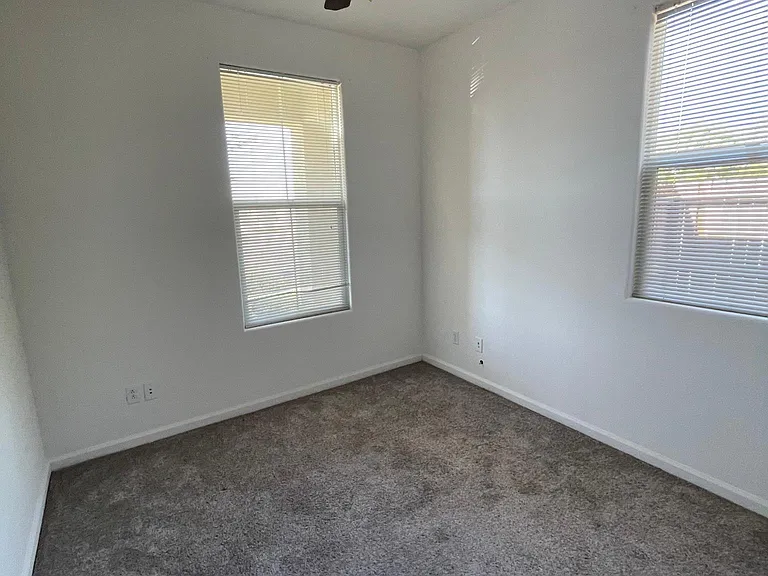 506 Barclay Way — Photo 7