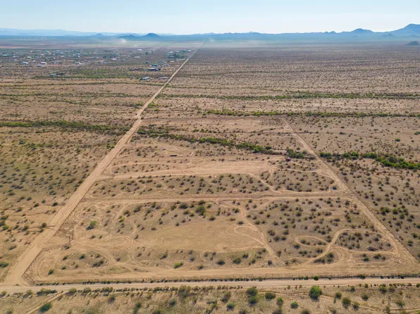0 W Pete Road #B, Aguila, AZ 85320