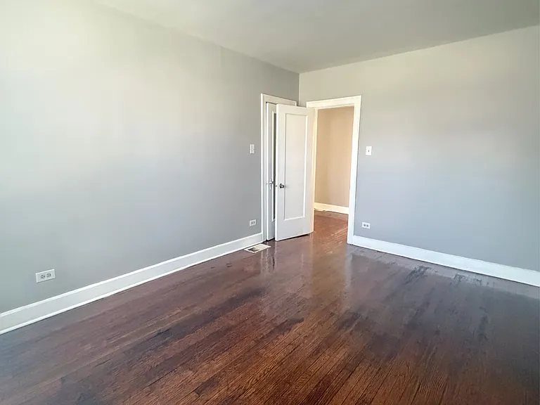 8956 S Elizabeth St #1N — Photo 5