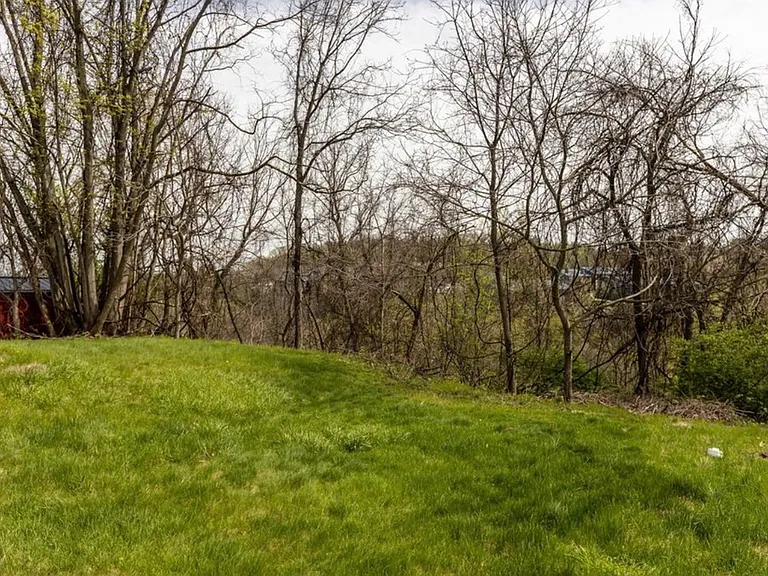 548B Firethorne Dr — Photo 15